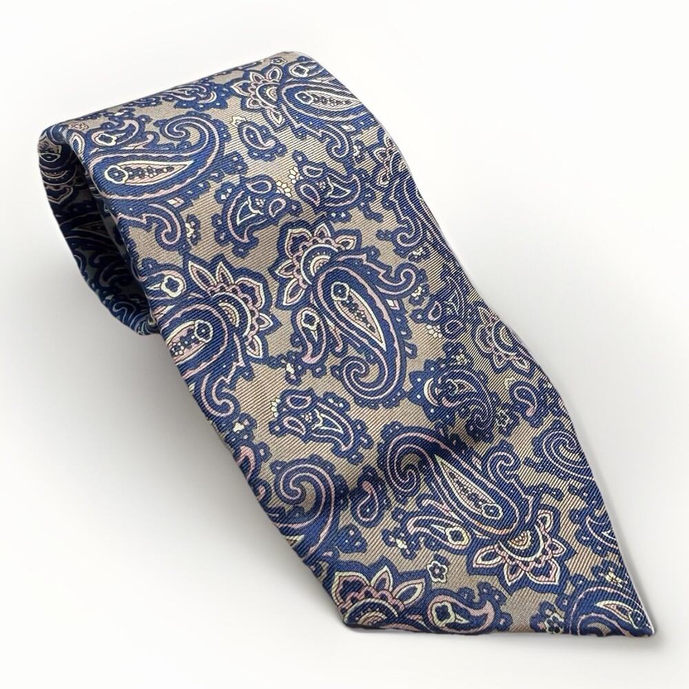 Marshall Field’s 100% Silk Tie Made in Italy Tan Purple Pink Paisley 3.5” x 59”